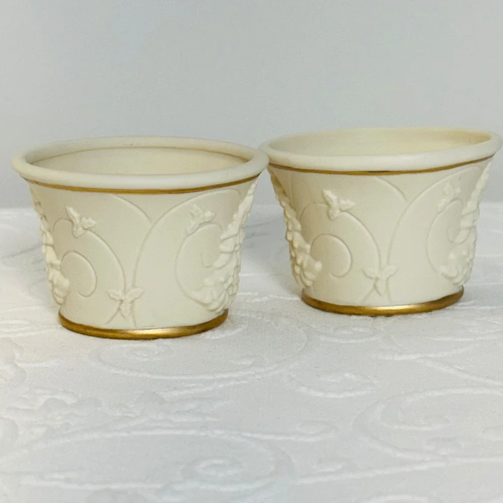 2 Vintage Y2K Yankee Candle Cream Bisque Porcelain Christmas Tea Light Holders